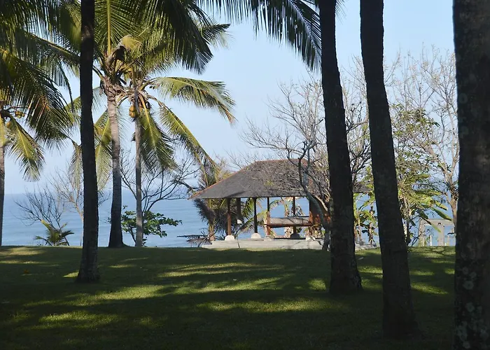Lalang Beach House リゾート Antasari